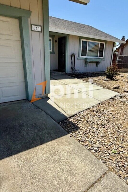 Building Photo - 511 Del Oro Ct