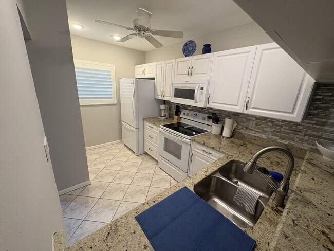 Building Photo - 772 Bird Bay Way