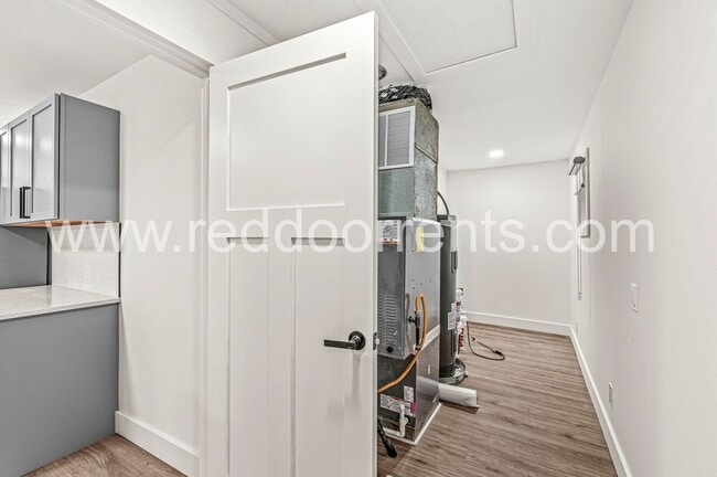 Building Photo - 1254 McDougal St