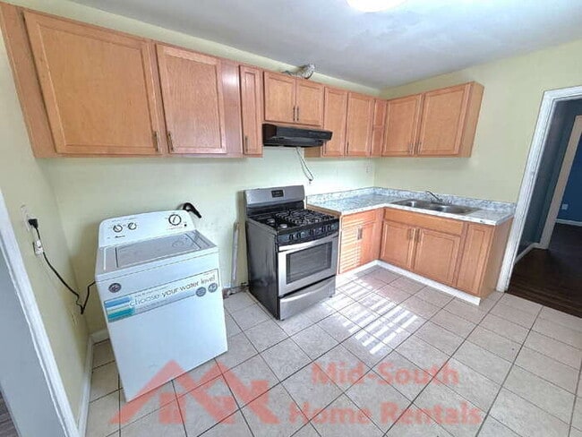 Building Photo - 3738 Townes Ave