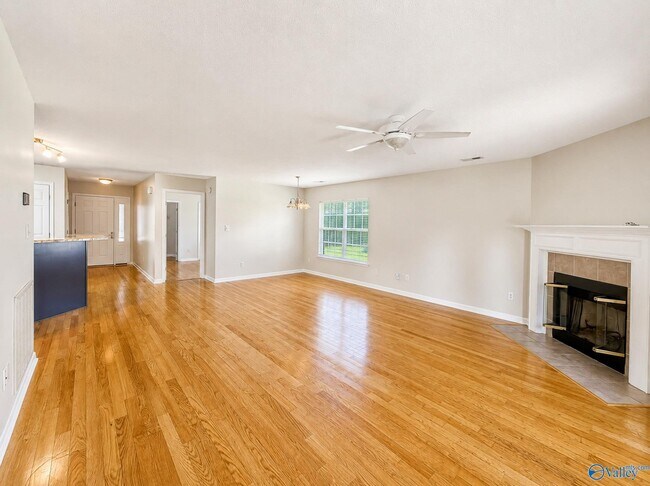 Building Photo - 115 Bremerton Dr SW