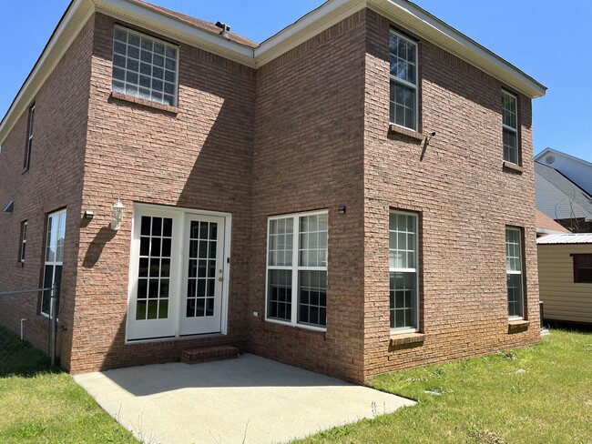 Building Photo - 4010 Nantucket Cir