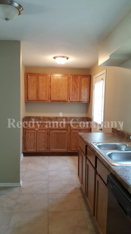 Building Photo - 4895 Quince Rd