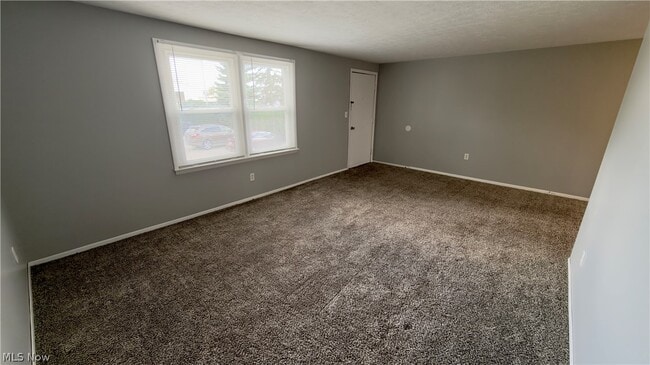 Building Photo - 4780 Pin Oak Dr