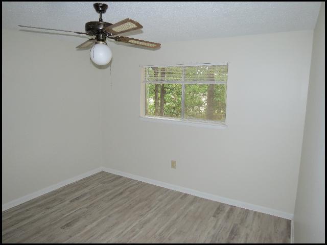 Building Photo - 609 Nan Cir