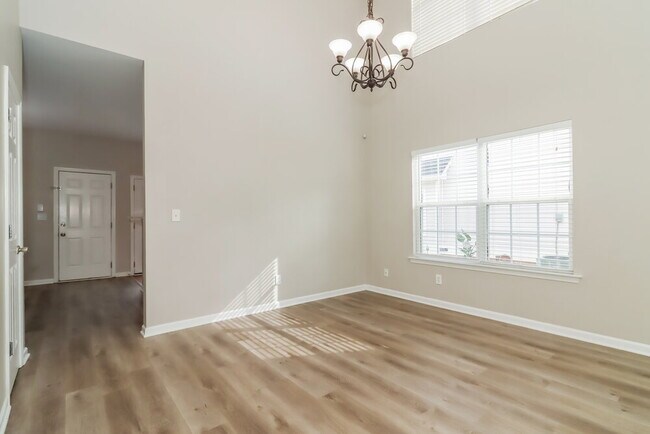 Building Photo - 4639 Liberty Square Dr