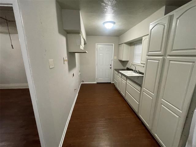 Building Photo - 501 Rosewood Hills Dr