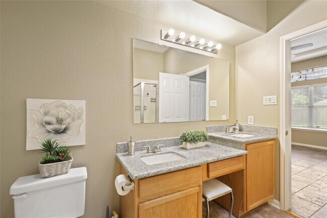 Building Photo - 21118 Terrace View Dr
