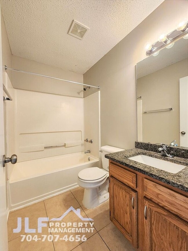 Building Photo - Full Brick Townhouse in Highly Desirable C...