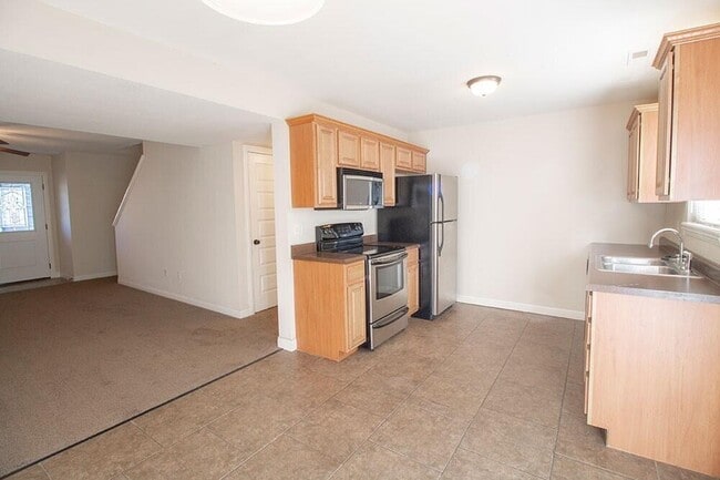 Building Photo - 4718 Dehaven Dr