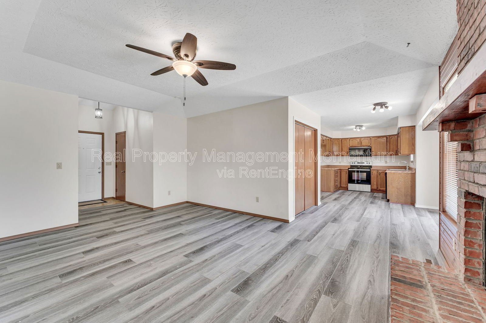 Building Photo - 2240 S Kansas Ave