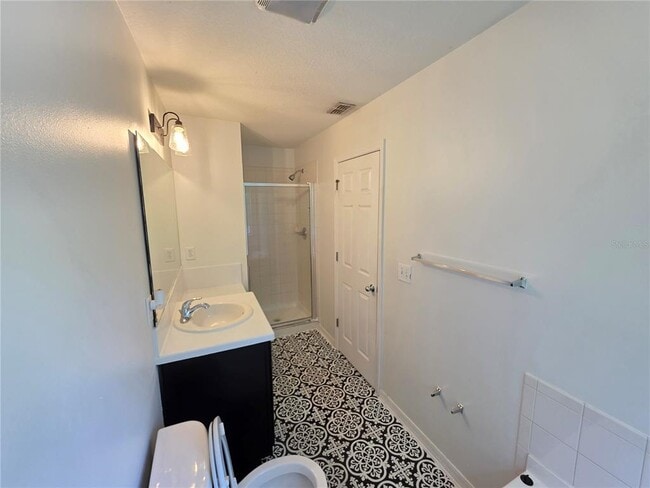 Building Photo - 3018 Royal Tuscan Ln