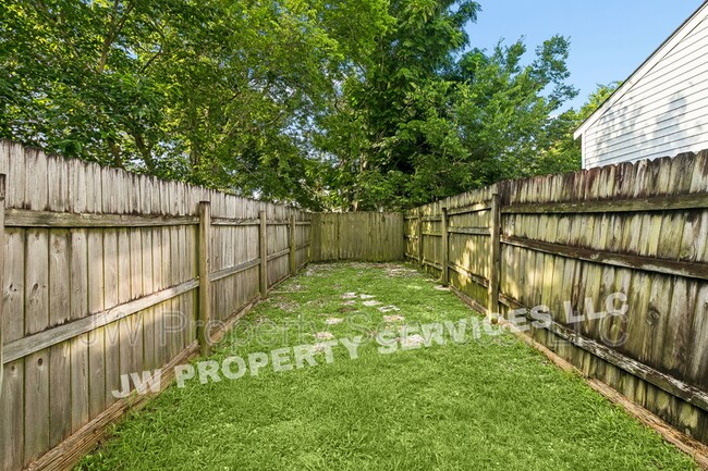 Building Photo - 2522 N Tonti St