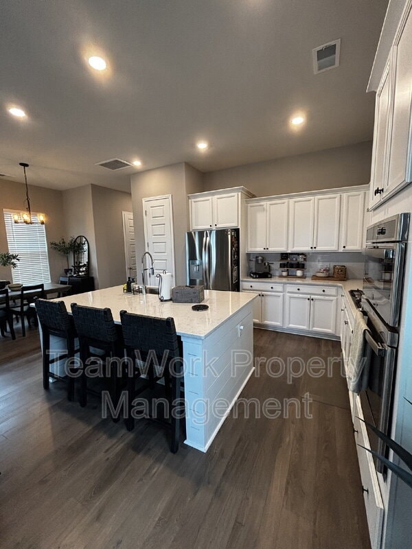 Building Photo - 214 Narrowleaf Ave