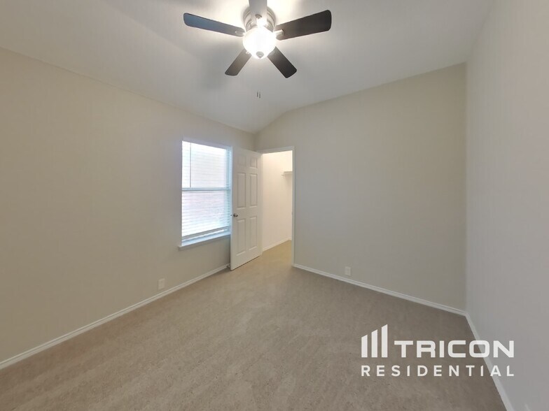 Building Photo - 8425 Asheville Ln