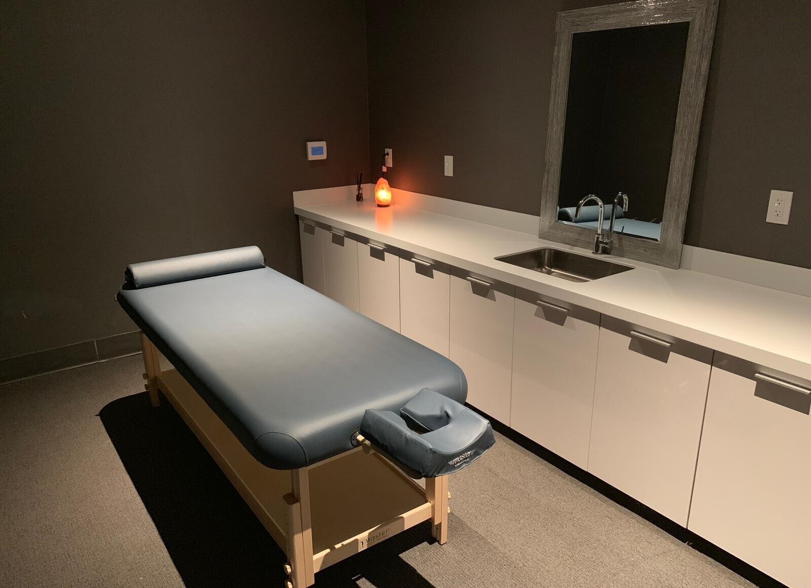 Building Photo - 1600 NE 1st Ave