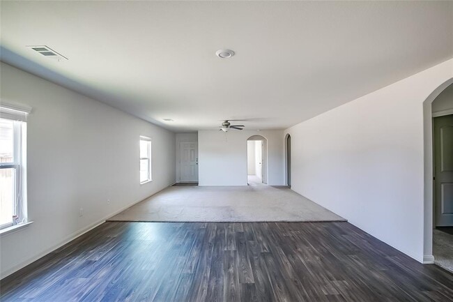 Building Photo - 18713 Quiet Range Dr