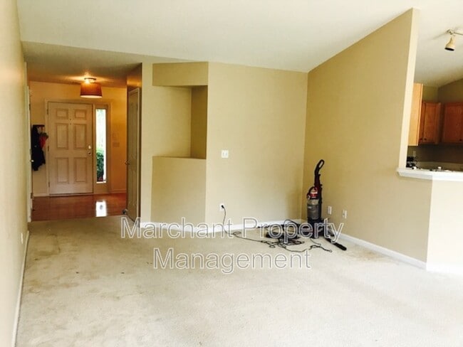 Building Photo - 776 Waterbrook Ln