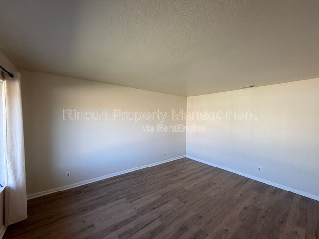 Building Photo - 3260 Taffrail Ln