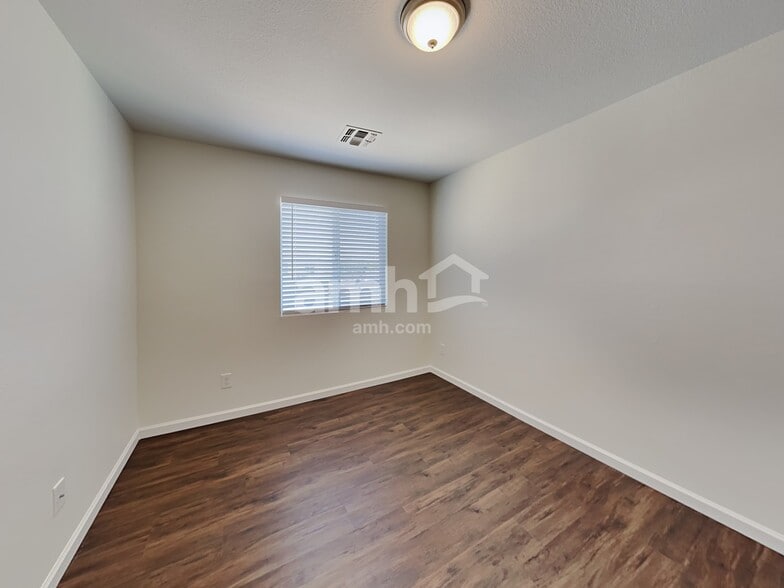 Building Photo - 12955 W Catalina Dr