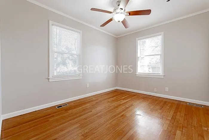 Building Photo - 2816 Friendly Ln