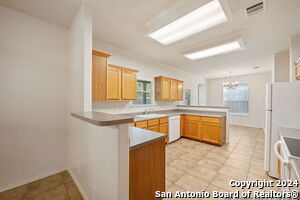 Building Photo - 688 La Bahia Loop