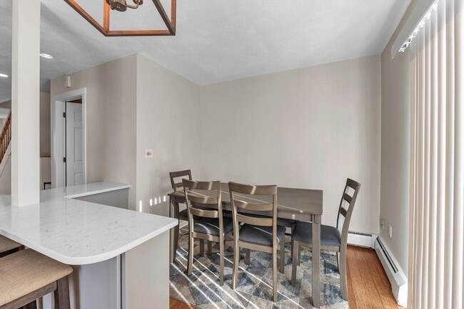 Building Photo - 18 Merlin Ct