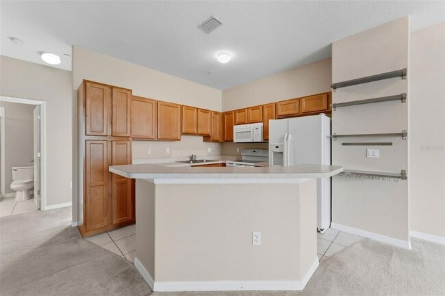 Building Photo - 2521 Lexington Oak Dr