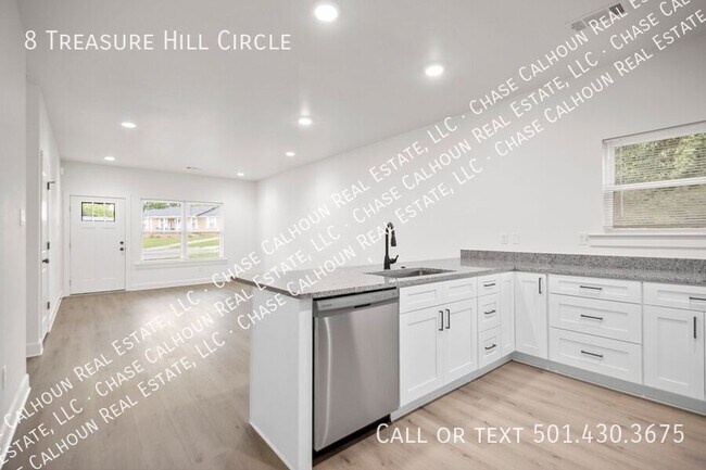 Building Photo - 8 Treasure Hill Cir