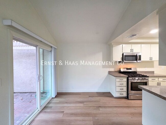 Building Photo - 12512 Cuesta Dr