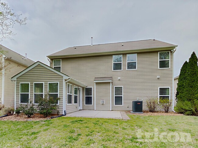 Building Photo - 1413 Eastway Dr
