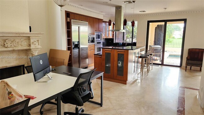 Building Photo - 718 Deer Creek Via Verona