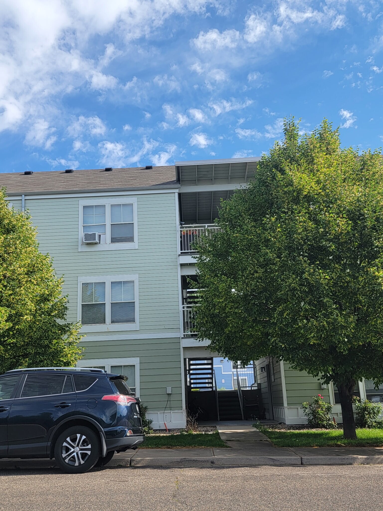 Building Photo - 529 Mitchell St