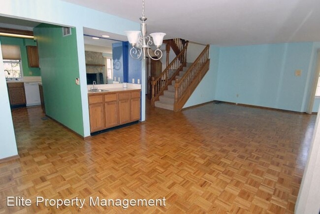 Building Photo - 3 br, 2 bath House - 445 Meramec Way