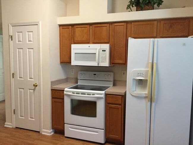 Building Photo - 12376 Richards Glen Ct