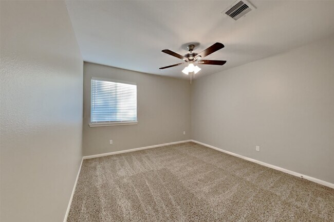 Building Photo - 32322 Cross Spring Park Ln
