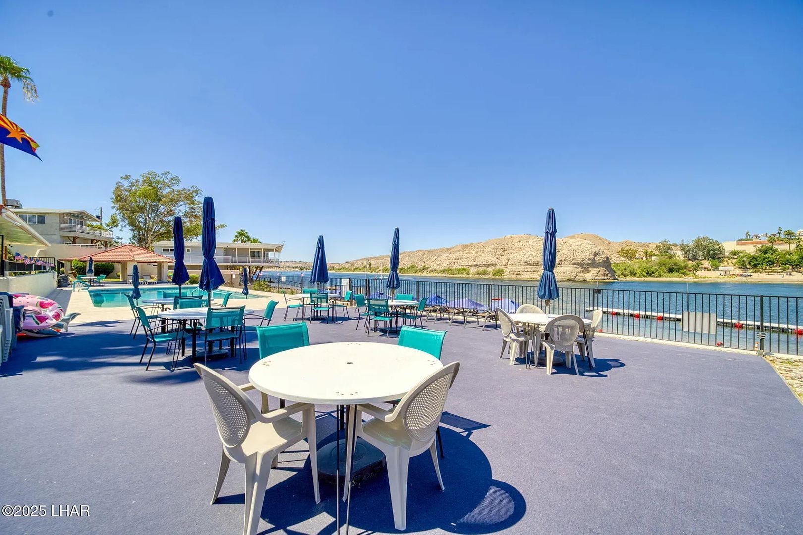 Building Photo - 441 Moser Ave