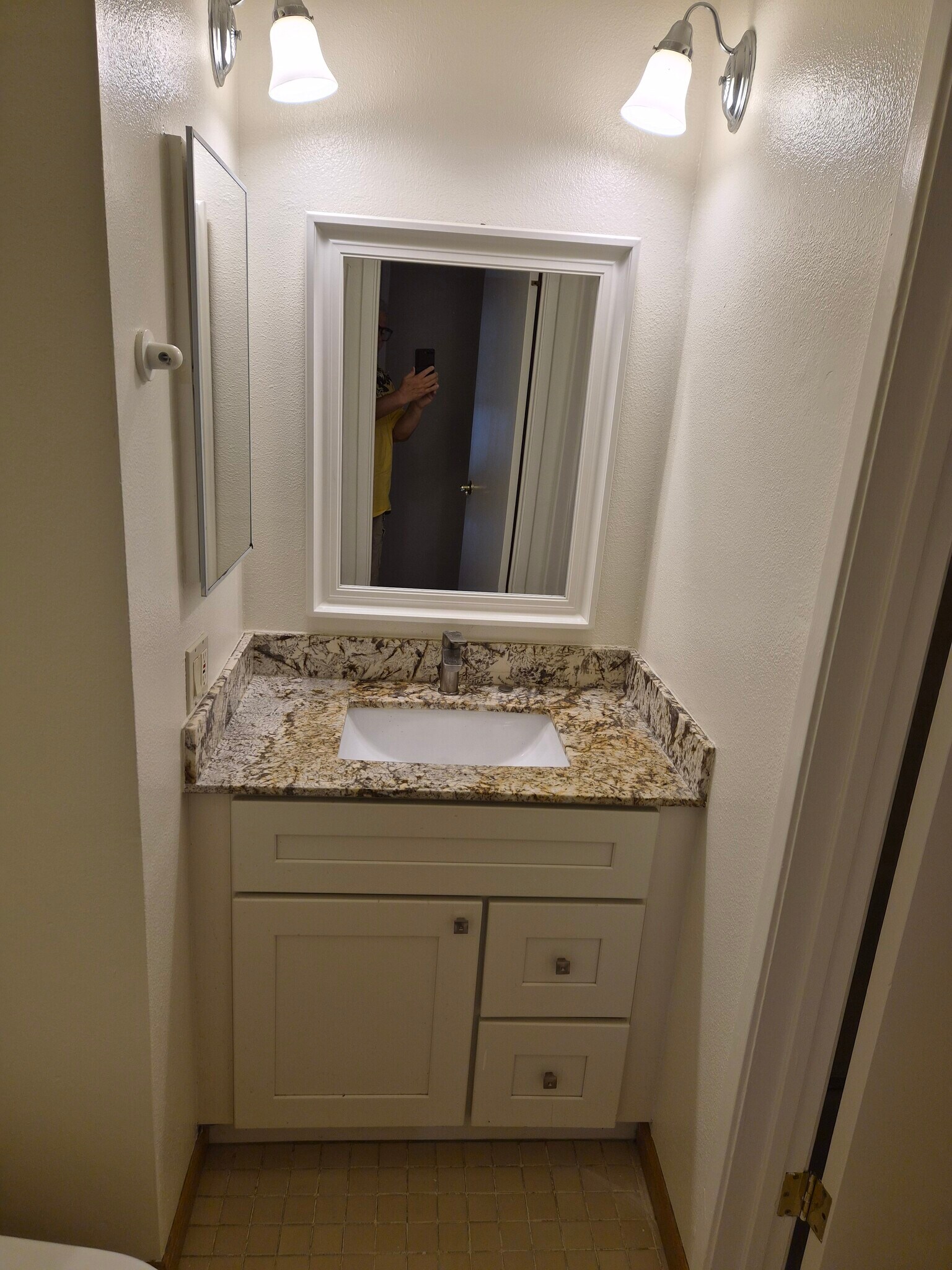 Building Photo - 1036 Oak Grove Rd