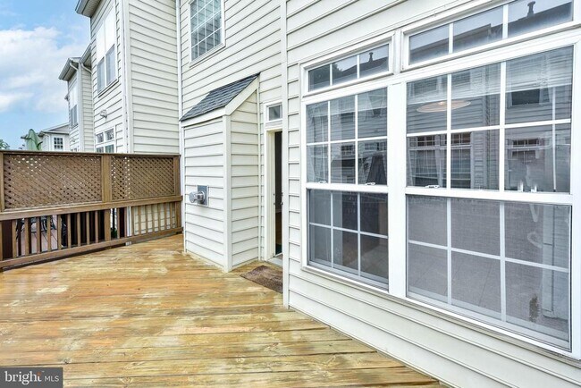 Building Photo - 8105 Quinn Terrace