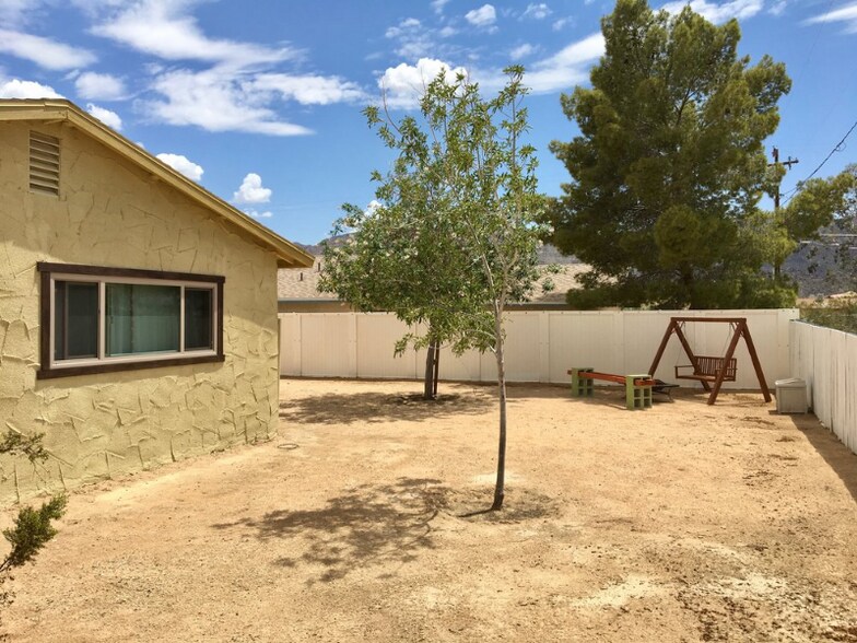 Building Photo - 6186 Chia Ave