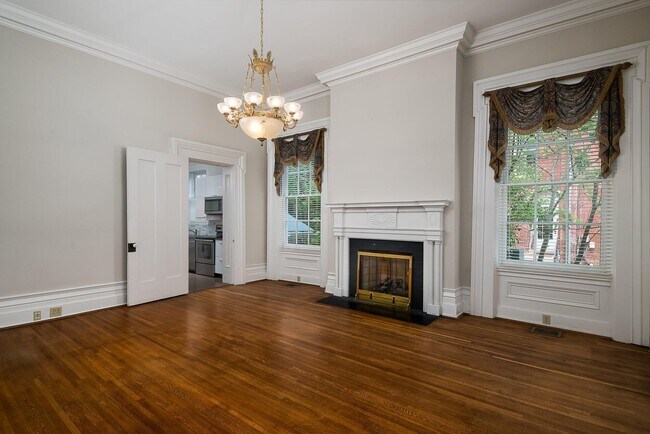 Building Photo - 247 N Broadway