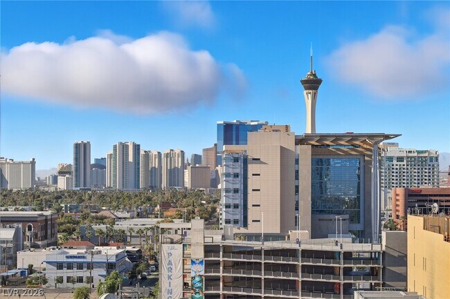 Building Photo - 150 S Las Vegas Blvd