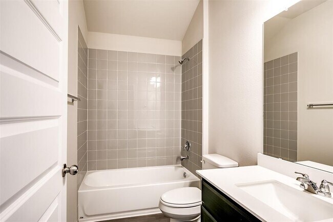 Building Photo - 261 Horsemint Way