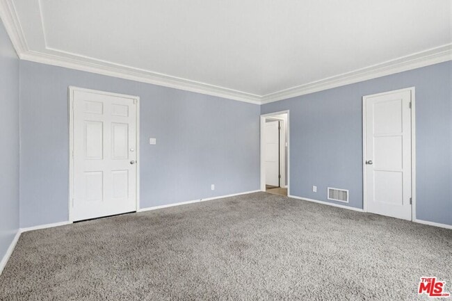 Building Photo - 1255 S Crescent Heights Blvd