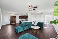 Building Photo - 288 Triumph Rd