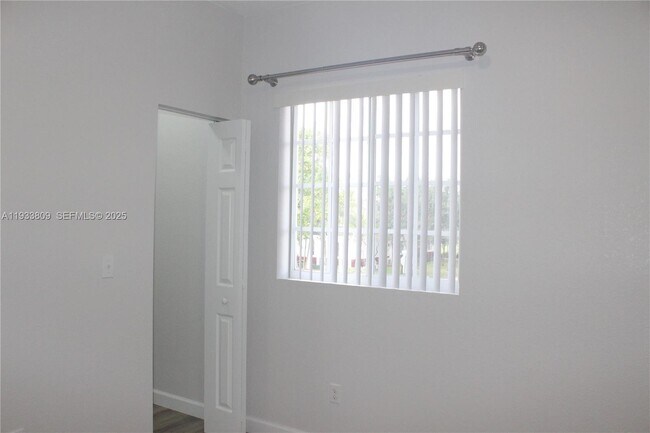 Building Photo - 3558 NW 29th Ct