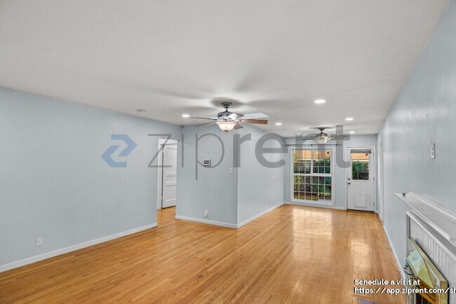 Building Photo - 3848 James Ave