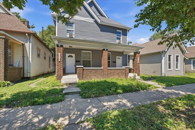 Building Photo - 1130-1130 Churchman Ave