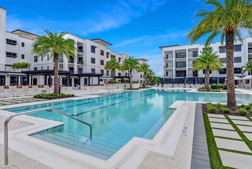 Building Photo - 1111 Central Ave