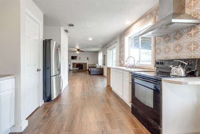 Building Photo - 11407 Rocky Mill Dr